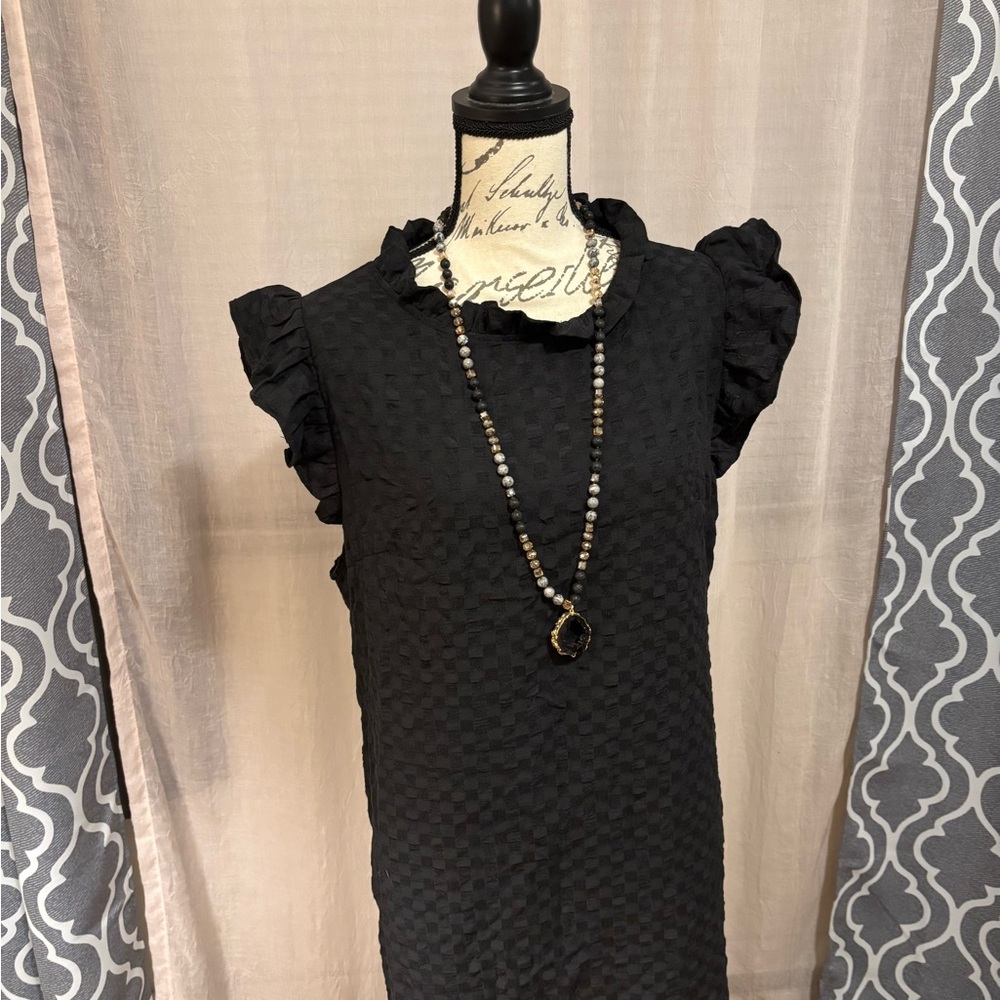 Black Textured Sleeveless Dress